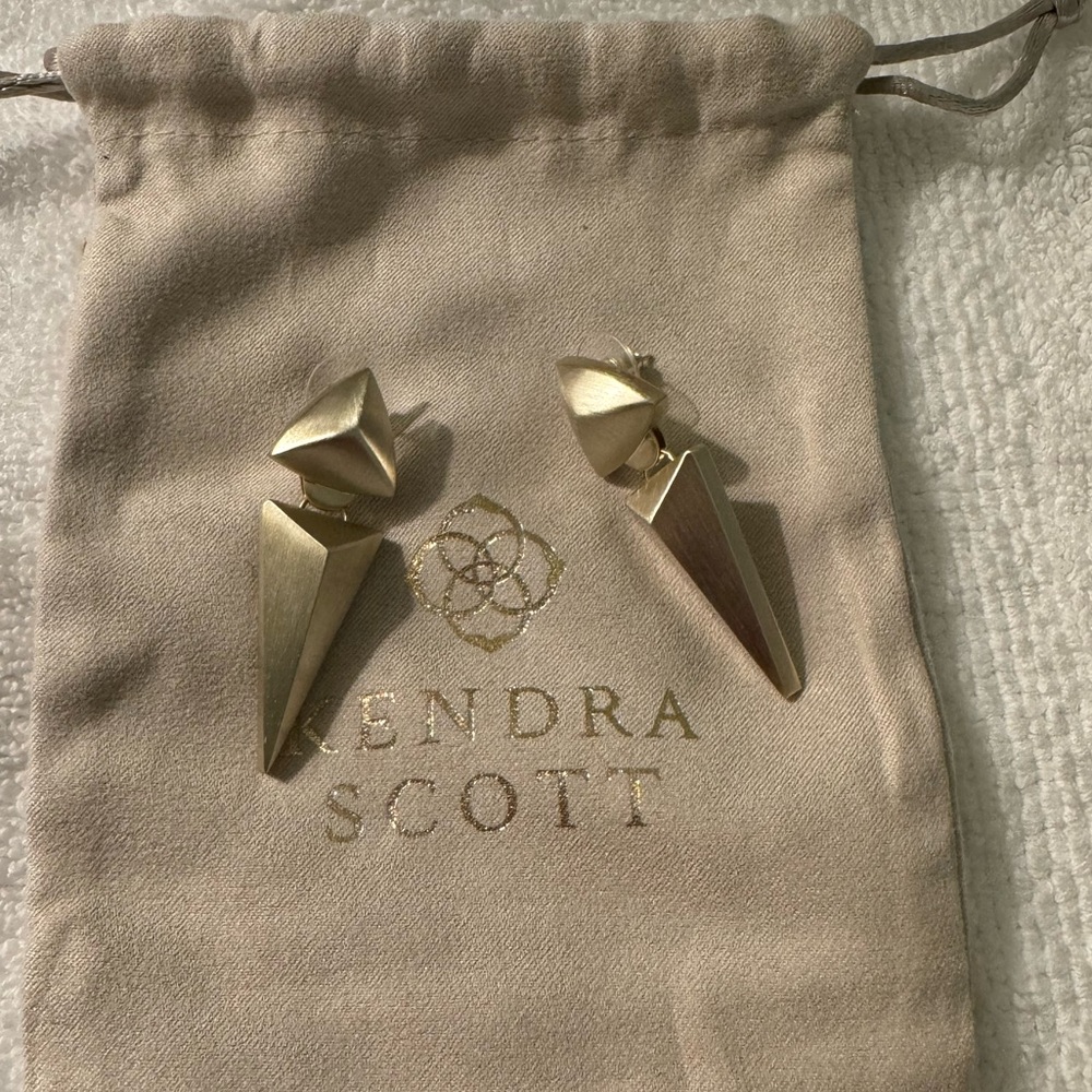 Kendra Scott gold earrings. Brand new. Never worn.